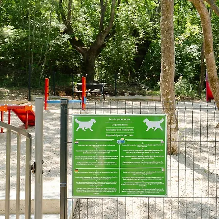 Camping Cozy Stacaravan In Glavotok 4*