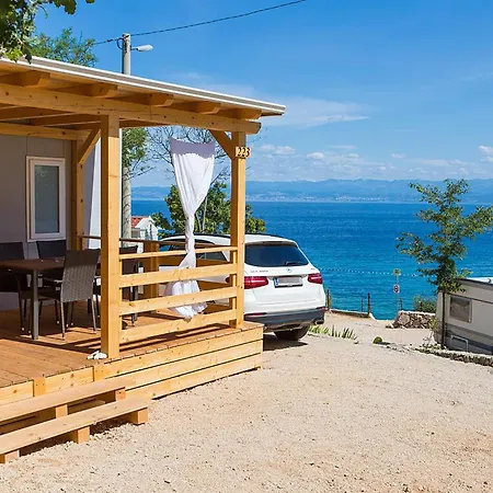 Cozy Stacaravan In Glavotok Brzac