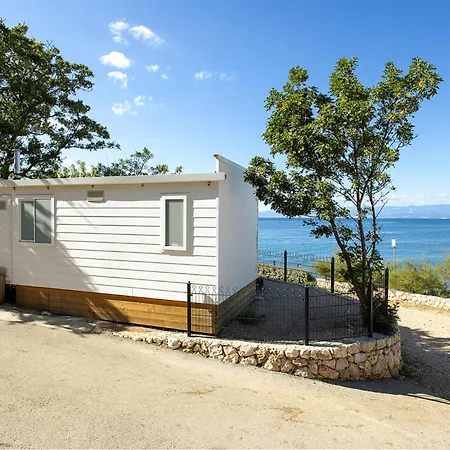 Cozy Stacaravan In Glavotok 4*