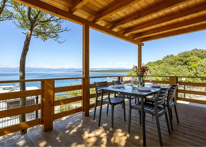 Cozy Stacaravan In Glavotok Κάμπινγκ