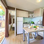 Cozy Stacaravan In Glavotok With Swimming Pool Campeggio Brzac