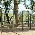 Cozy Stacaravan In Glavotok With Swimming Pool Campeggio 4*
